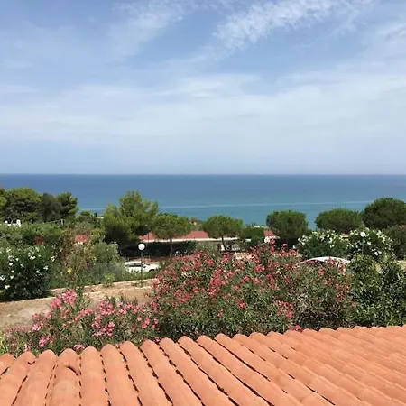Villaggio Turistico Valle Scinni 4* Peschici